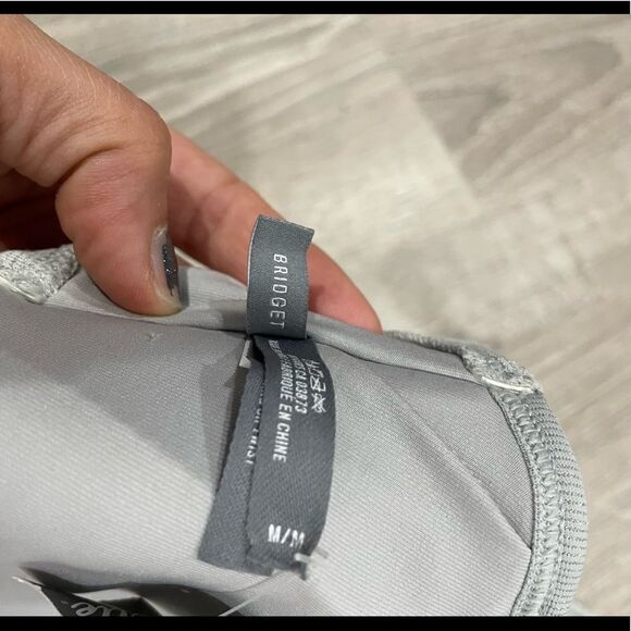 NWT Aerie Shimmer Silver Bridget Strappy Bikini Top w/ Cups - Picture 4 of 4